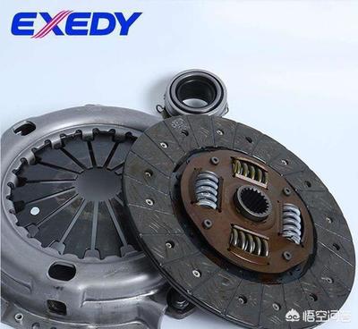 手动挡车的离合器片多少公里需要更换一次?开车要学学